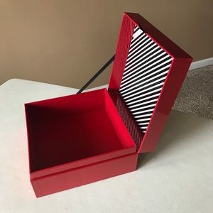 Estée Lauder Gift box or makeup organizer storage